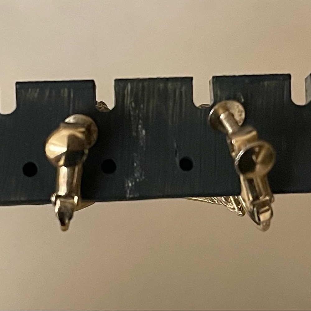 Vintage YSL gold plated turn lock earrings - Picture 5 of 6